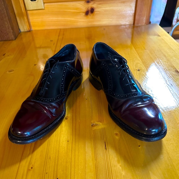 These are Imperial British Walkers! Size 9 men’s US Black and Ox blood in color main image 6